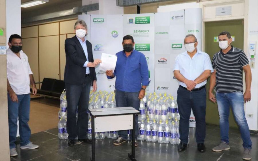 Semagro doa 960 litros de álcool 70 para atender 63 unidades da Apae em MS