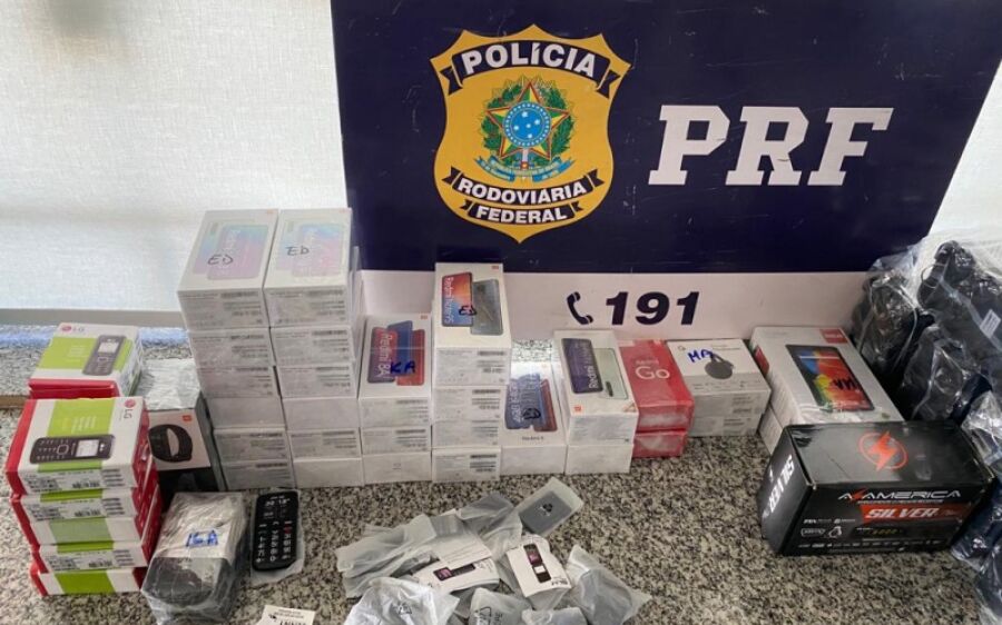 PRF apreende carga de eletrônicos sem documentação em Coxim