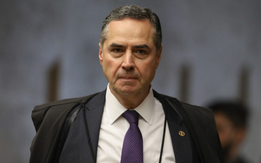 Autoridades sanitárias devem indicar se eleições serão adiadas, diz ministro Barroso