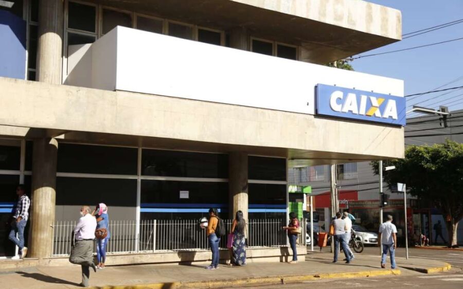 Caixa abre 9 agências em MS no sábado para pagar auxílio a nascidos em julho