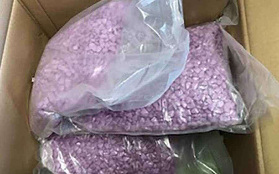Jovem recebe ecstasy pelos Correios e jura a policiais que não sabia da droga