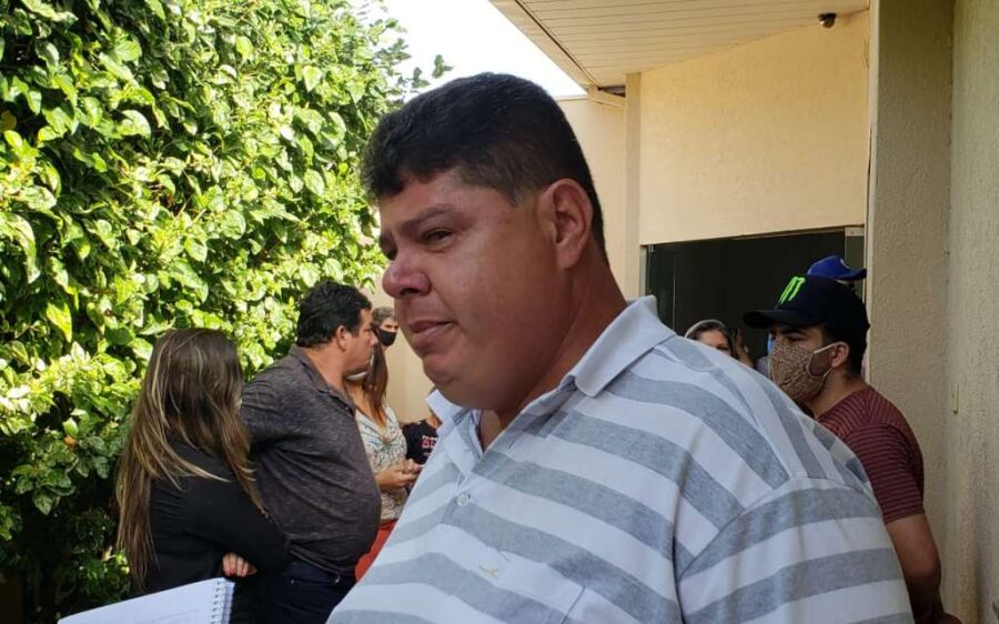 Irmão de policial morto por testemunha na viatura reclama da Lei que proíbe algemas
