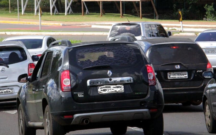 Veículos placas com final 3 e 4 tem licenciamento em Junho