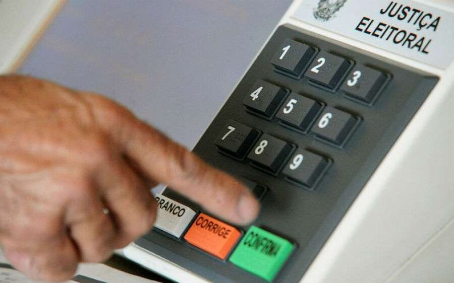 TSE adia 1° turno das eleições municipais para 15 de novembro