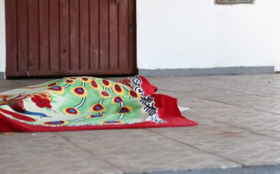 Sequestrada na terça-feira, Carla é deixada morta na esquina de casa