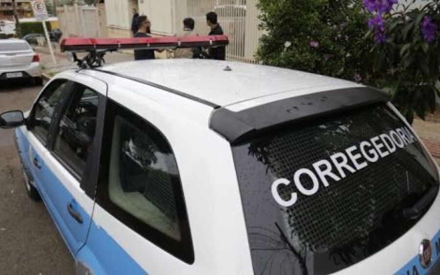 PM é preso em flagrante com droga na mochila e diz que encontrou na rua
