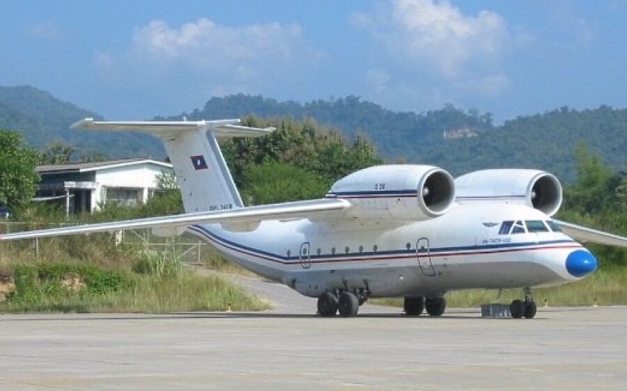 Avião soviético raro que opera em situações críticas pousará em Campo Grande