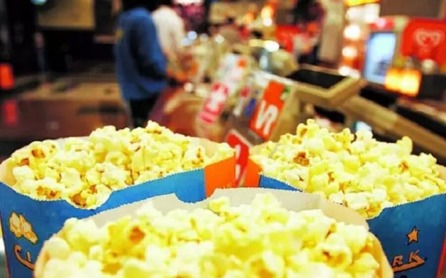 Cinemas conseguem liberação de lanches nas salas e devem reabrir na Capital