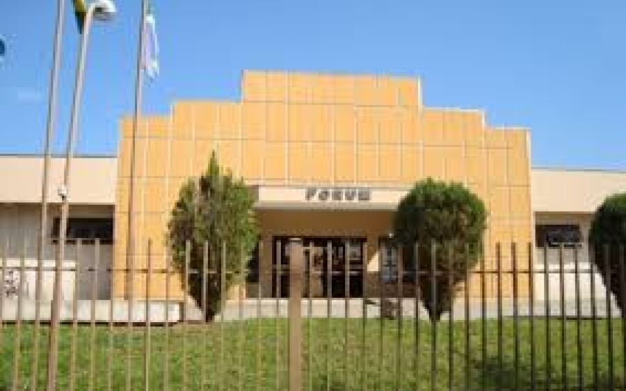 Mãe consegue na Justiça internação para proteger filho do suicídio 