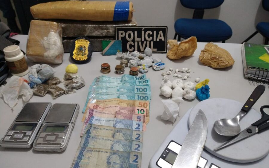 Polícia Civil fecha de boca de fumo, prende seis e apreende adolescente em Rio Verde