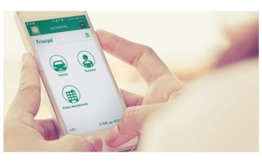 Condutores já podem renovar habilitação  pelo celular com aplicativo do Detran Mobile