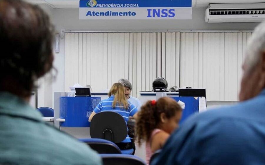 Recadastramento de  aposentados está suspenso até 30 de novembro