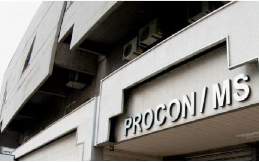 Procon Estadual alerta consumidores para compras na Black Friday  