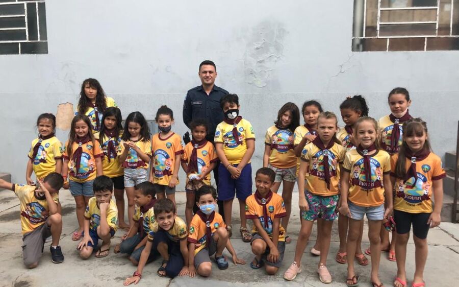 PM realiza palestra para crianças do Clube de Aventureiros da Igreja Adventista em Coxim