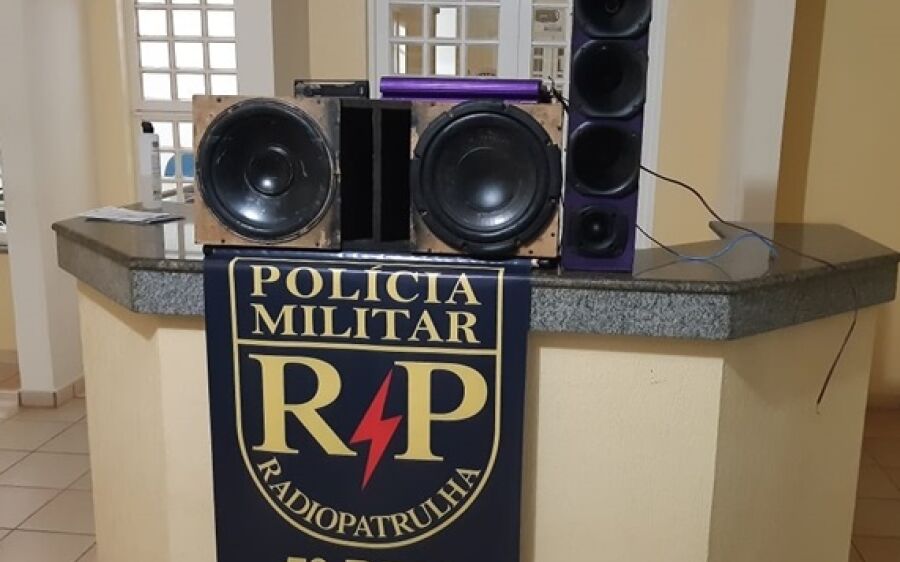 Motorista tem som de pick-up apreendido por perturbação de sossego na Virgínia Ferreira
