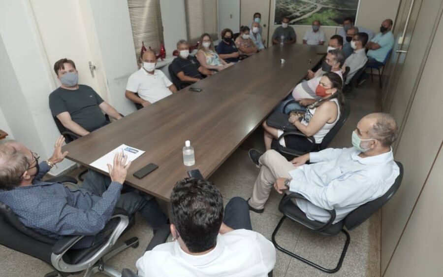 Edvaldo Bezerra assume como  prefeito em exercício de Coxim