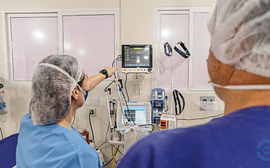 Pacientes de Covid ocupam 100% dos leitos de UTI no Hospital  Regional de Coxim