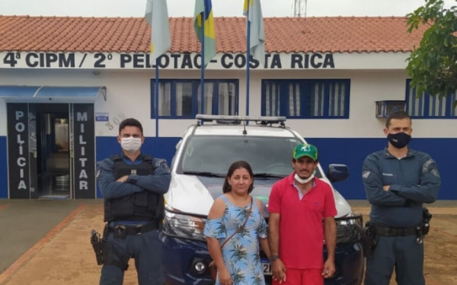 Casal encontra envelope com R$ 2 mil em caixa eletrônico e entrega à polícia