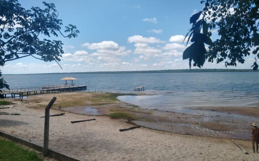 Nível do rio Sucuriú, em Três Lagoas, está baixo; governo de MS e moradores acompanham a situação