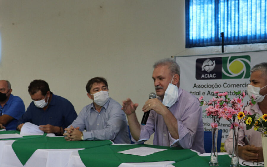 Geraldo Resende falou sobre saúde pública e Hospital Regional com prefeitos e secretários da região 