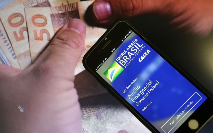 Nascidos em maio podem sacar auxílio emergencial a partir de hoje