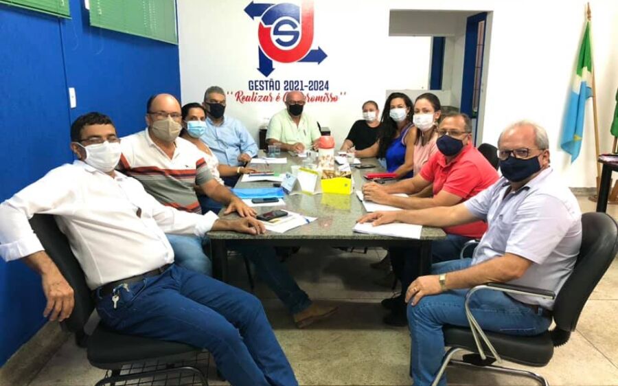 Vice-Prefeito reúne com secretários e discute metas para o ano de 2021.