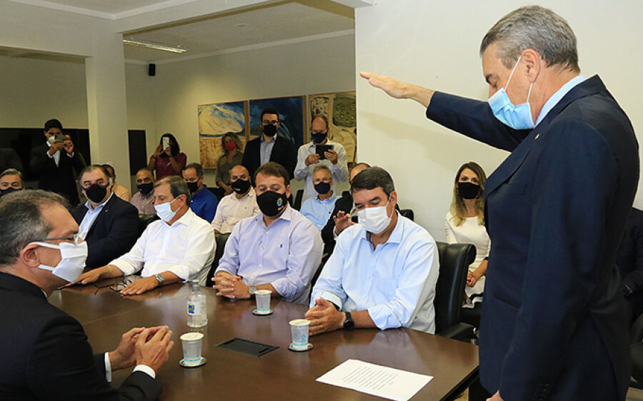 Presidente da ALMS, Paulo Corrêa  assume como governador em exercício de MS