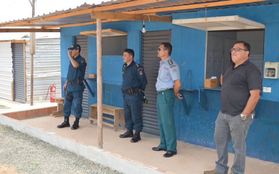Polícia Militar de Coxim recebe visita do Comandante do Policiamento de Área 2