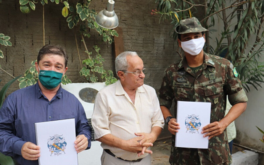 Prefeito recebe Militares e seus familiares no parque Temático do Pantanal durante City Tour