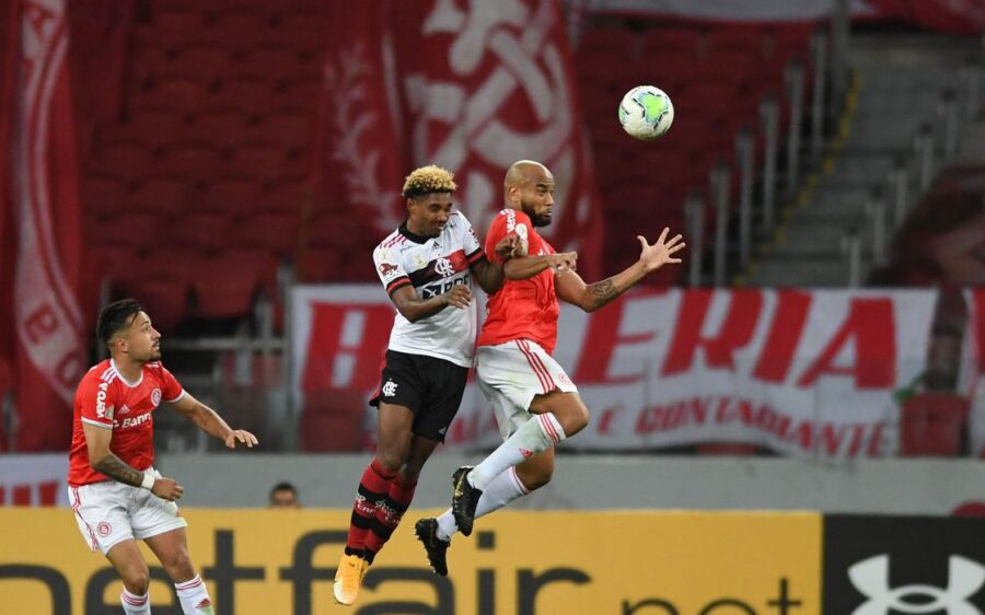 Brasileiro: Internacional e Flamengo fazem jogo decisivo no Maracanã