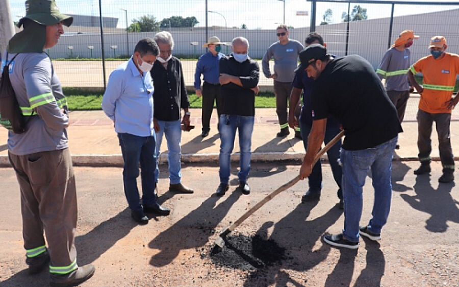 Novo produto pode agilizar o serviço de tapa buraco em Coxim