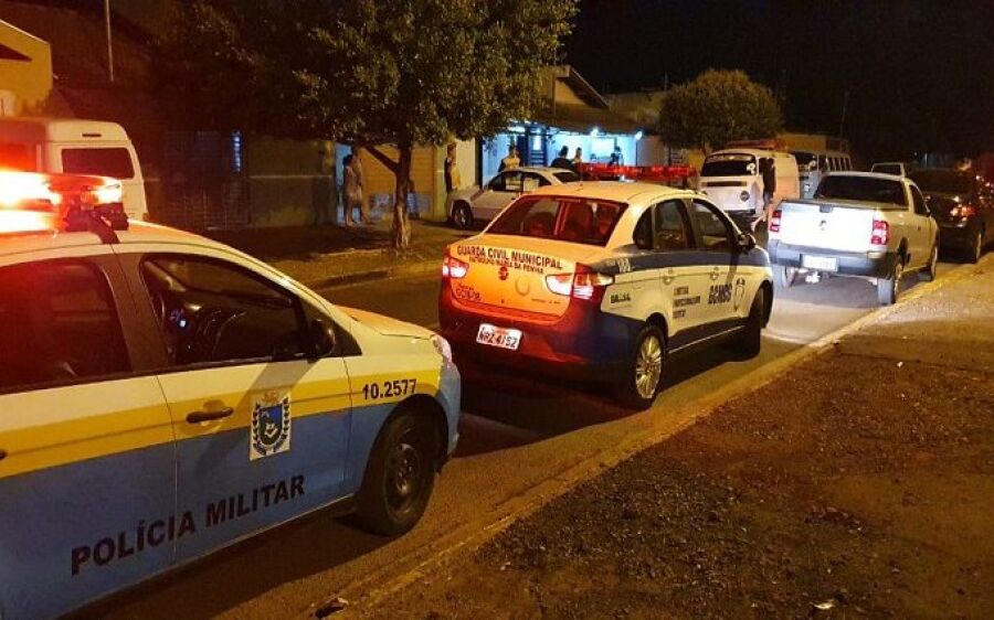 Governo prorroga toque de recolher e restrições seguem até12 de março