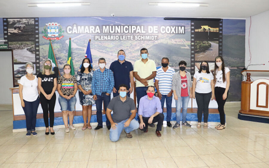 Proposta prevê a implantação de controle de natalidade canina e felina em Coxim