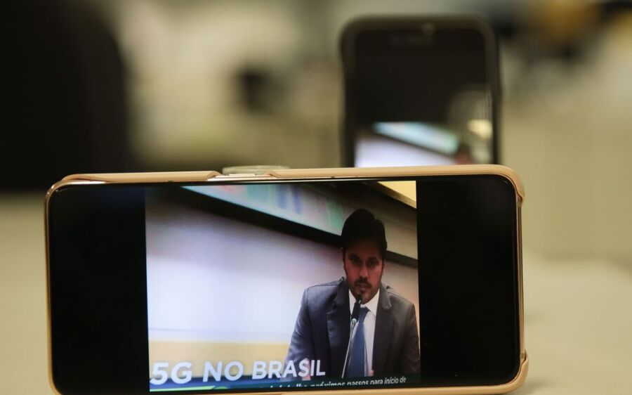 Tecnologia 5G estará disponível em todas as capitais até julho de 2022