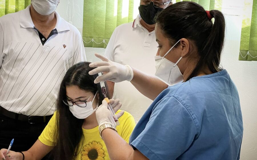 Prefeitura de Rio Verde realiza testes de covid-19 em servidores da rede municipal de educação. 