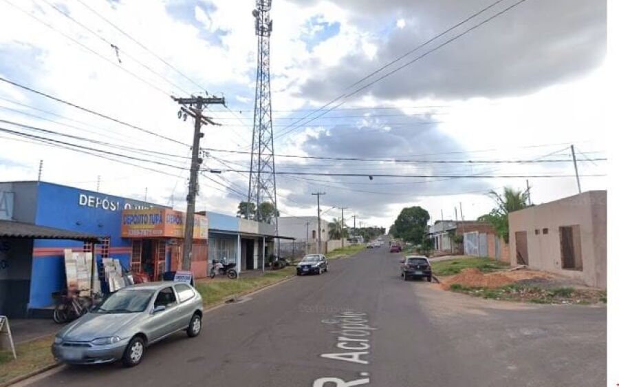 Mulher é assaltada e fica quase duas horas presa no porta-malas