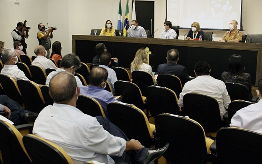 SES fala da preocupação com a nova variante e pede apoio dos prefeitos de MS no combate ao Covid-19