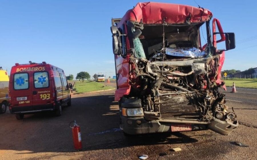 Morto em acidente, caminhoneiro atingiu veículo conduzido por amigo na BR-163
