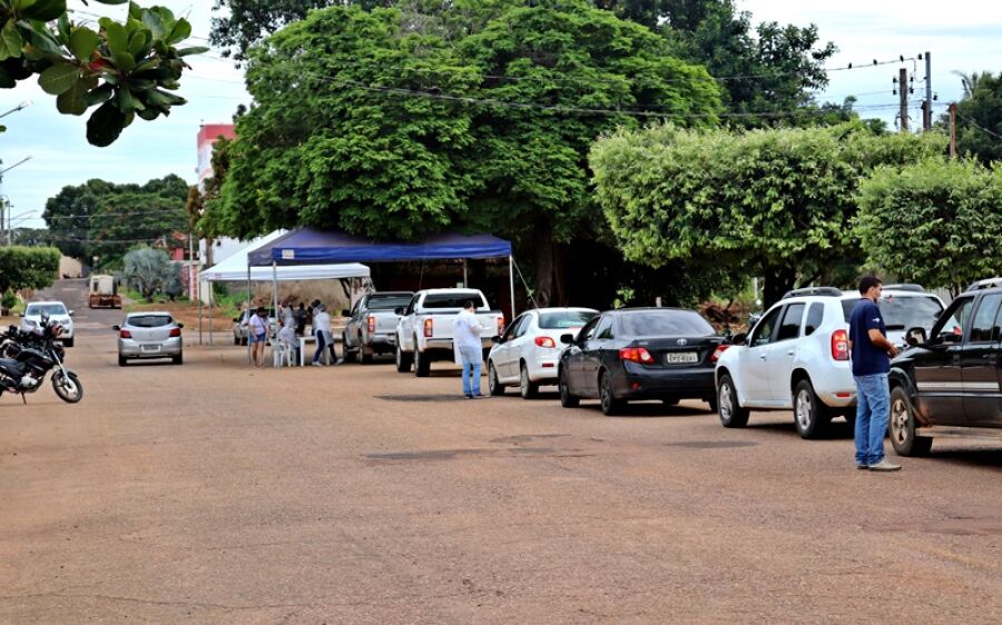 Gratidão e esperança simbolizam mais um dia de  vacinação contra Covid em Coxim