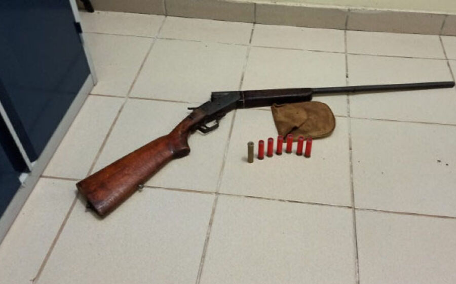 Polícia Civil prende casal com arma de fogo e pé de maconha no bairro Piracema