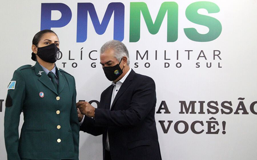 Em formatura de sargentos, governador destaca investimentos