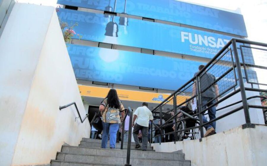 De aprendiz a porteiro, Funsat tem 595 vagas de emprego nesta terça-feira