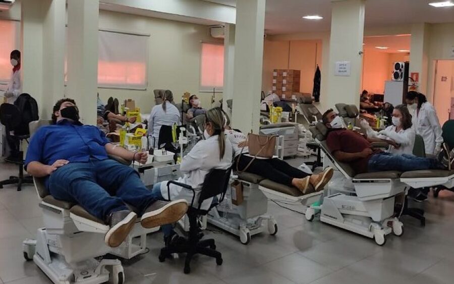 Com baixos estoques de sangue, Hemosul abre neste feriado para atender doadores