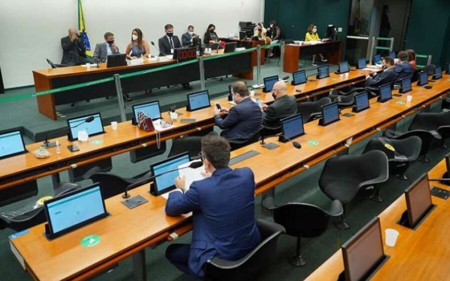 Câmara dos Deputados aprova suspensão de despejo de imóveis até o fim do ano