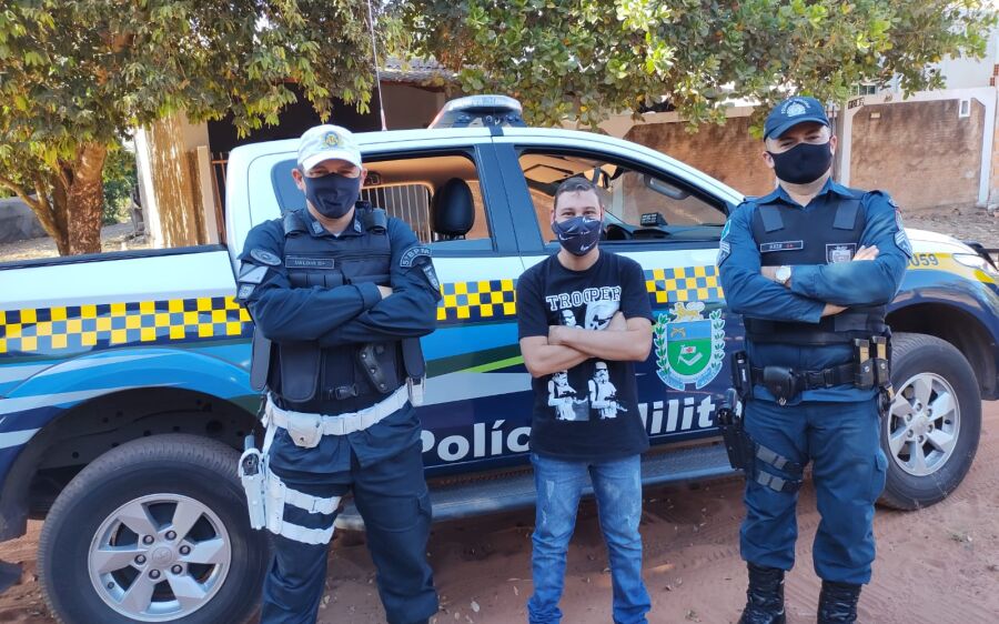 Polícia Militar realiza sonho de jovem de conhecer policiais e viatura em Coxim