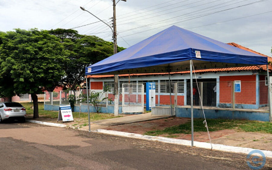 Tenda amplia horário para atender casos de Covid-19 em Coxim
