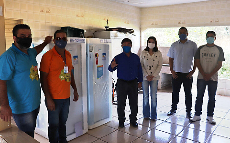 Coxim ganhou 16 geladeiras da Energisa para conservar  vacinas contra Covid