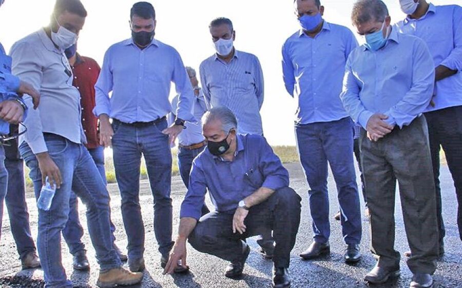 Em Coxim, Reinaldo Azambuja pactua investimentos para oito municípios do Norte de MS