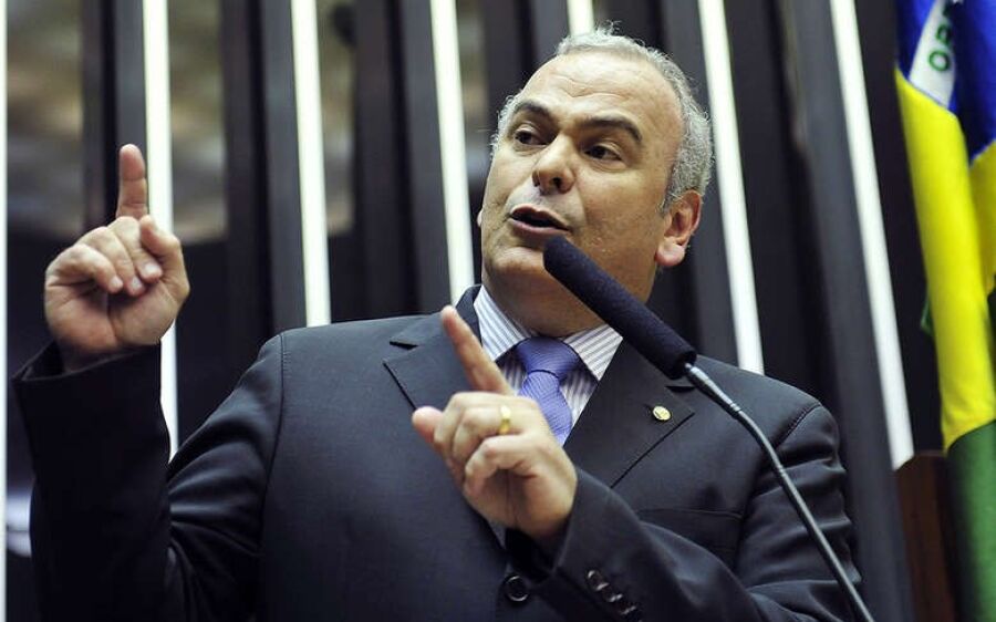 Deputado vai recorrer  ao STF para barrar Copa América no Brasil