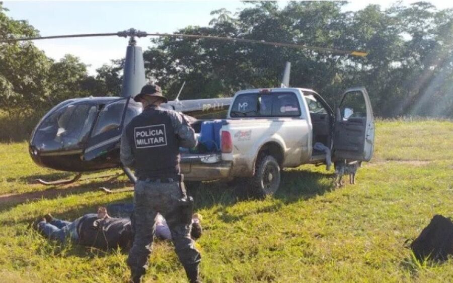 Helicóptero com 200 quilos de cocaína foi interceptado pela PM